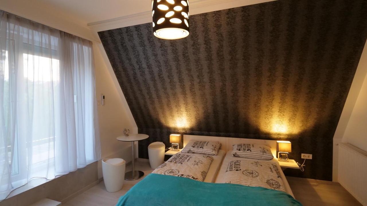 Anna Villa Fuered Boutique Rooms Balatonfured Exterior photo